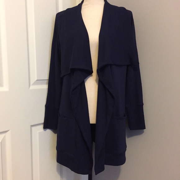 CHICO’S Zenergy Convertible Drape-Front Cardigan - Picture 3 of 9